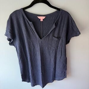 Lilly Pulitzer Navy Short Sleeve V-Neck Tee